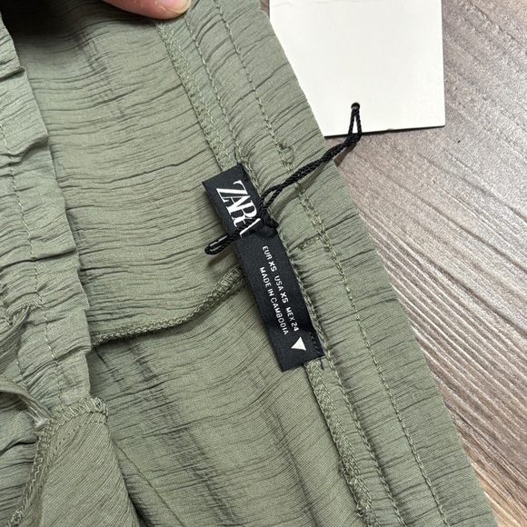 Zara Olive Textured Pants - Picture 2 of 6